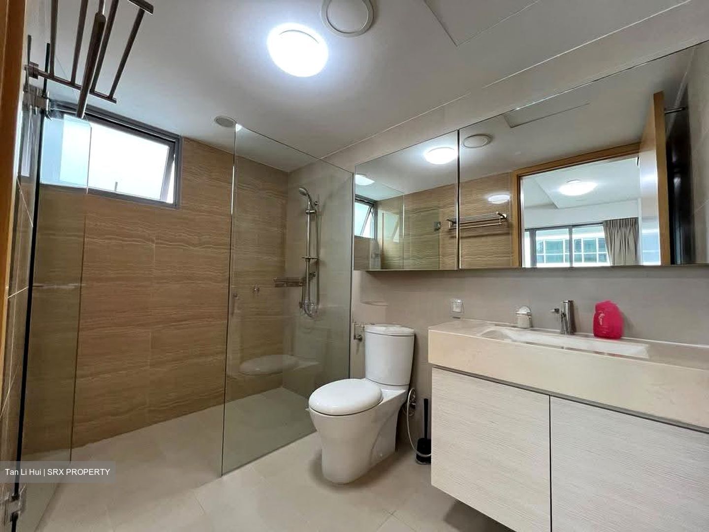 A Treasure Trove (D19), Condominium #621709591